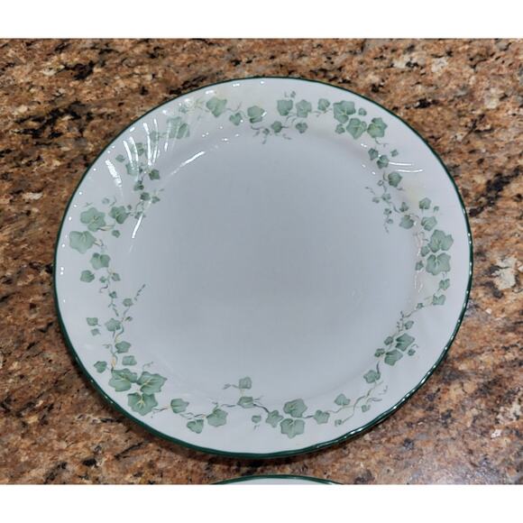 Set of 2: Vintage Corelle Callaway Ivy Swirl Dinner Plates 10 1/4" - Picture 3 of 11